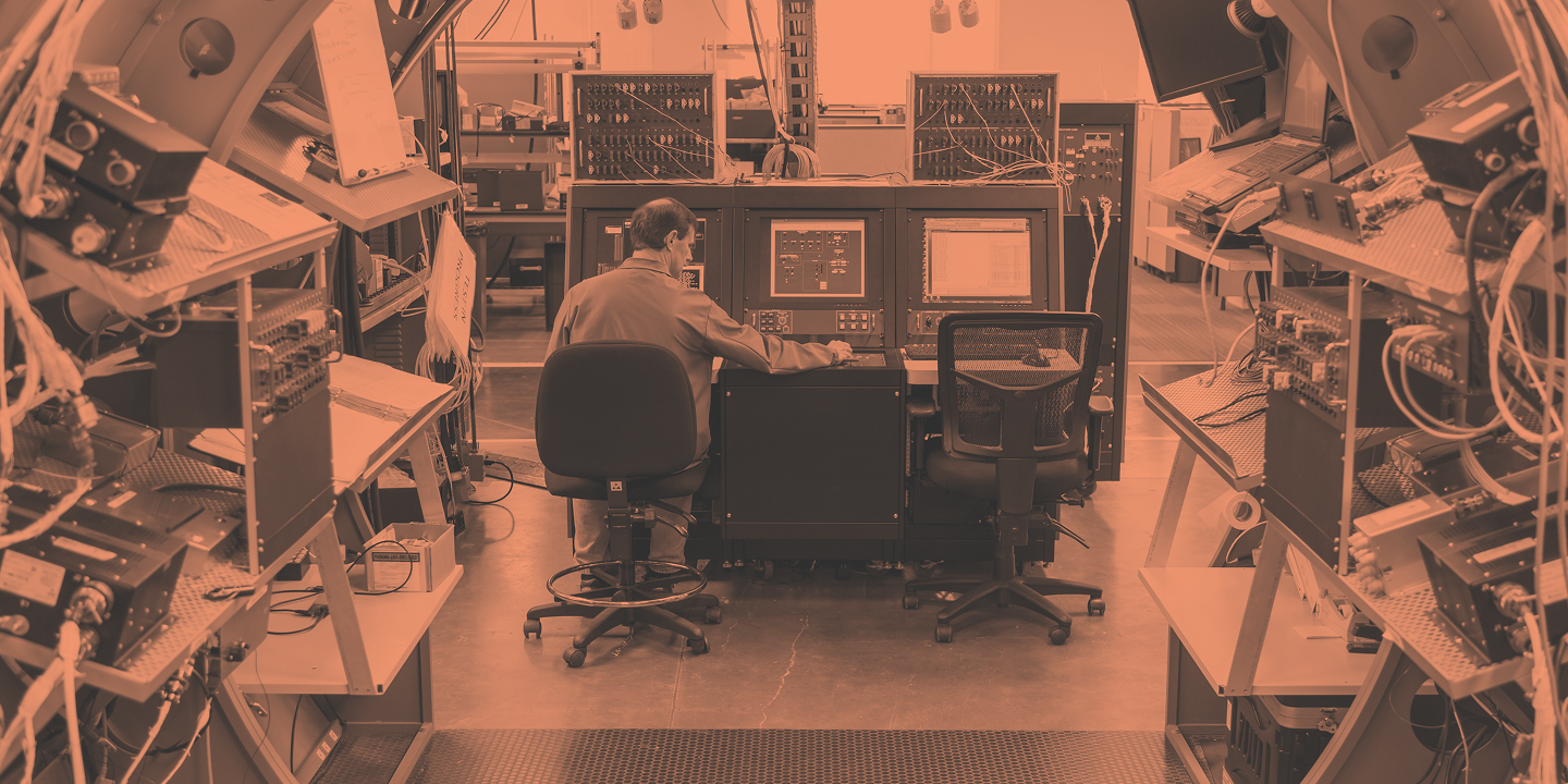 Cover Banc de test HIL pour calculateurs avioniques (LRU)